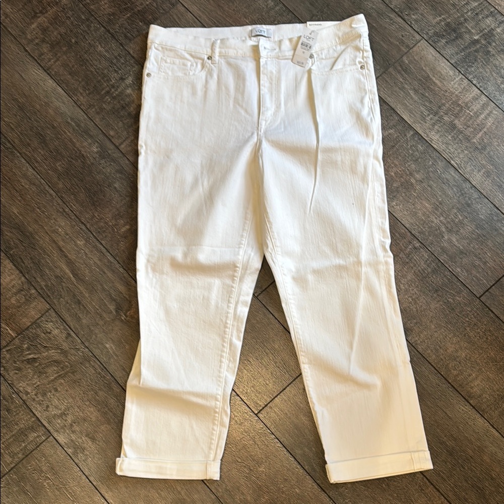 LOFT Mid Rise Boyfriend Jean in White with Cuffed Hem Size 12